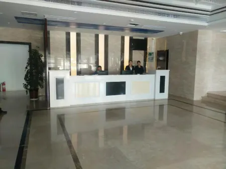 Yanggu Yingshanhong Hotel Отели рядом с достопримечательностью «Suhai Senlin Dongwu World»