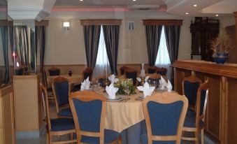 Hotel Portas Do Dao - Housity