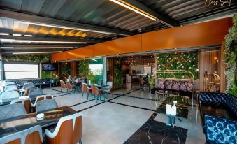 Class Suit Hotel