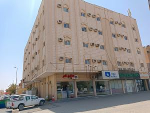 Al Eairy Furnished Apartments Tabuk 2