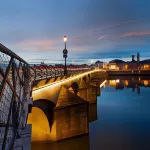 Nuit Tendance à Mâcon Chambre cosy centre ville E Hôtels à : Replonges