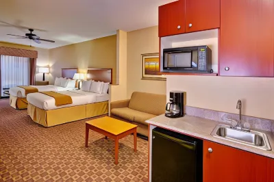 Holiday Inn Express Mccomb