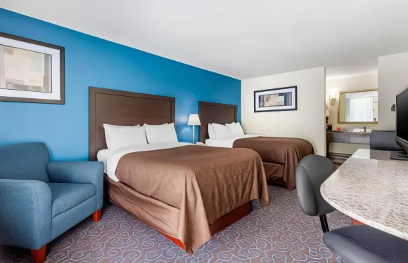 牛津戴斯套房酒店