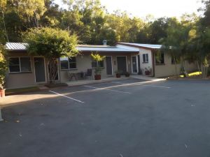 Sunbird Motel