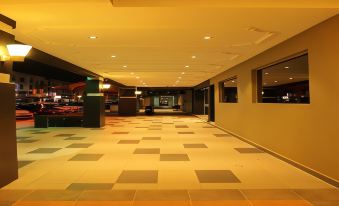 Clover Hotel - Housity