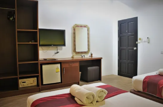 ฟรีดอม กะตะ โรงแรมใกล้พระพุทธมิ่งมงคลเอกนาคคีรี (พระใหญ่)