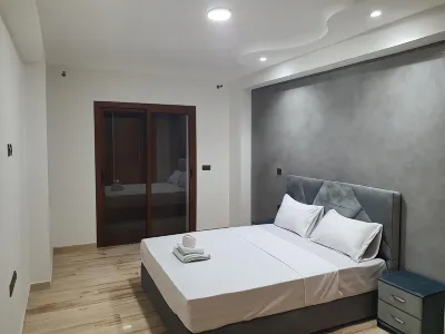 Les Belles Residences E