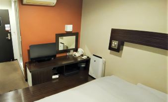 Green Rich Hotel Iwakuni Ekimae (Artificial Hot Spring Futamata Yunohana) - Housity