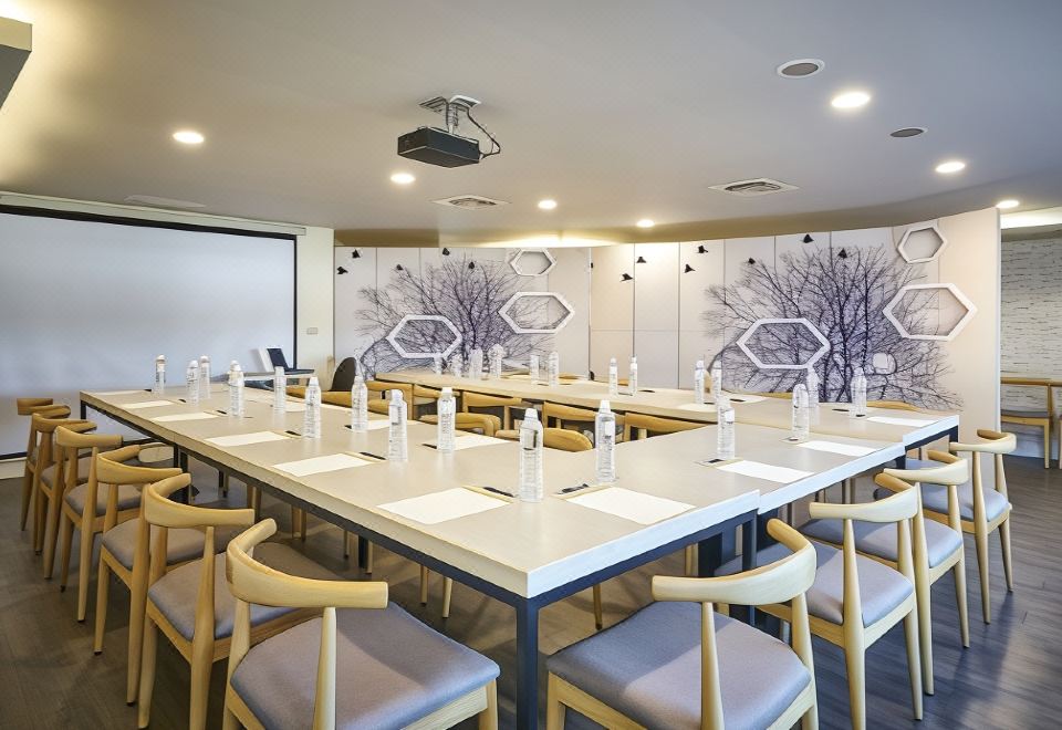 4. 호 퐁 비지니스..