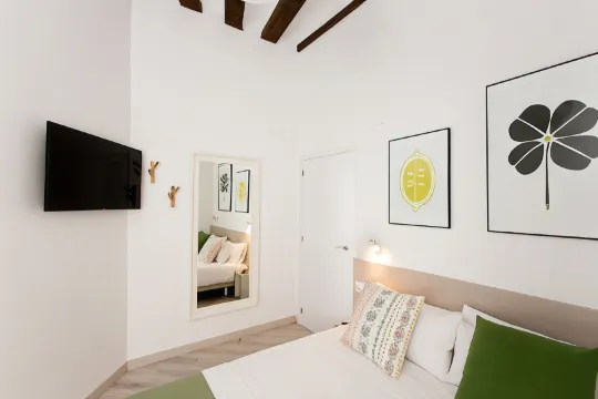 瓦勒斯瓦倫西亞公寓酒店