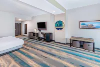 La Quinta Inn & Suites by Wyndham Galveston North at I-45 Hotels in Galveston