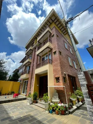 Munus Travel Home is "A Peaceful Home Away from the City"