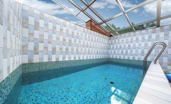 Pocheon Attirance Kids Pool Villa