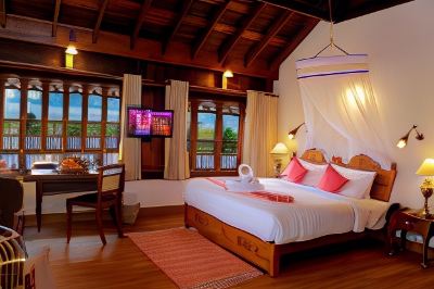 Yuvaraja Royal Suite with Sea View