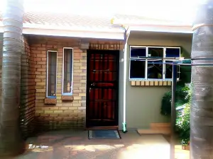 Gae la Boroko Cabin