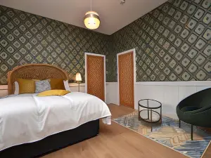 Signature Apartments