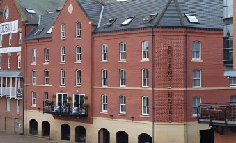The Queens Hotel