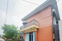 Chandra Graha Guesthouse Palu Hotels in North Lolu