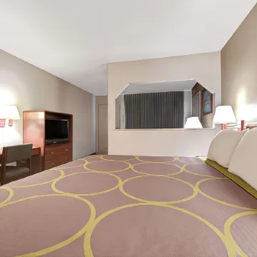 Super 8 by Wyndham Richardson Dallas