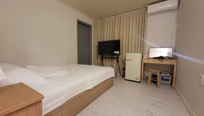 Sancheong Haru Pension Hotels near Saengcho International Sculpture Park