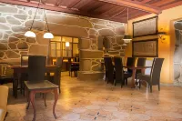 Pazo Larache فنادق في Santa Cristina de Cobres