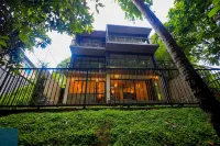Forest Face Lodge Hotels in Gurudeniya