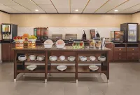 Country Inn & Suites by Radisson, Mt. Pleasant-Racine West, WI - breakfast
