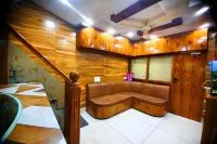 Hotel King City Hotels in Bahadarpur