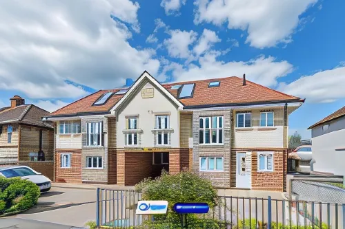 Weekly & Monthly Stays Available, Leisure & Business, 2 Bedrooms, Near Jr Hospital, Oxford