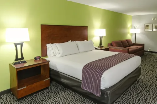 Holiday Inn Express Hickory-Hickory Mart