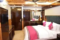 Wood Castle Grand - Inns