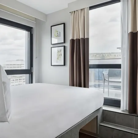 Spark by Hilton London Romford Отели рядом с достопримечательностью «Район Хейнолт»