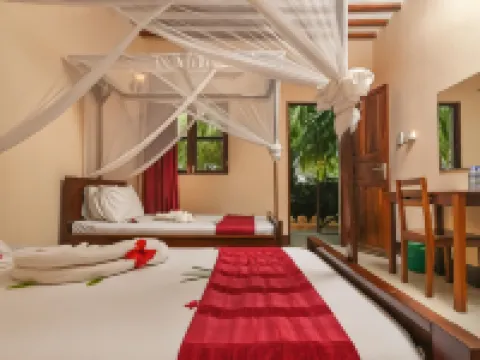 Amaan Beach Bungalows โรงแรมในนุงวี