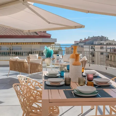 Résidence Hôtelière Chambord au Coeur de Menton - entièrement rénovée