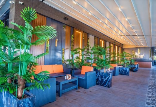 3. 뉴 카라만 오텔..