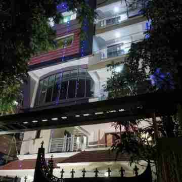 Hotel Cradle Inn Hotel Exterior