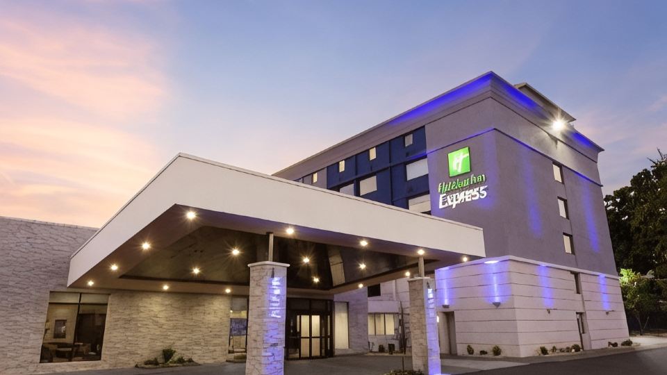 Holiday Inn Express ATLANTA AIRPORT - NORTH by IHG