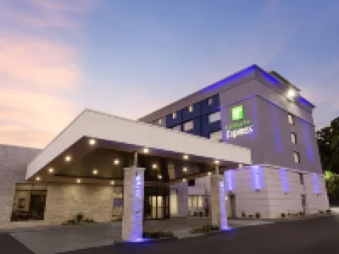Holiday Inn Express ATLANTA AIRPORT - NORTH by IHG Hotels in College Park