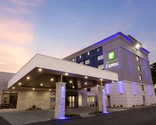 Holiday Inn Express ATLANTA AIRPORT - NORTH by IHG Hotels in Fulton County