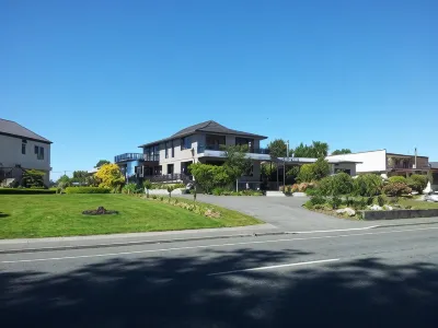 Edgewater Motel Hotels in Te Anau