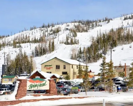 Winter Wonderland at Zion's Bryce House by Zion and Bryce National Parks! Hotels in Hatch