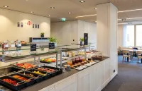 Jufa Hotel Laterns - Klangholzhus - servizio colazione