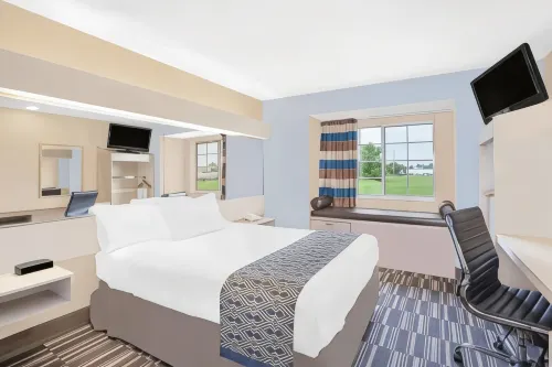 Microtel Inn & Suites by Wyndham Clear Lake
