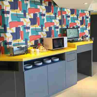 儷客旅店-台北車站館 Dining/Meeting Rooms