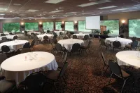 Lake Okoboji Resort and Conference Center - breakfast