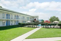 Motel 6 Gainesville, GA