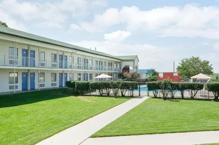 Motel 6 Gainesville, GA