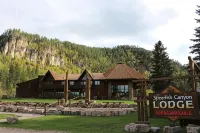 Spearfish Canyon Lodge Hotels in South Lawrence
