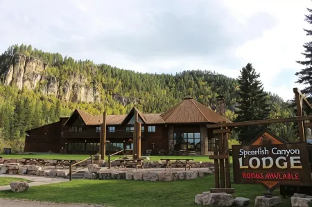 Spearfish Canyon Lodge