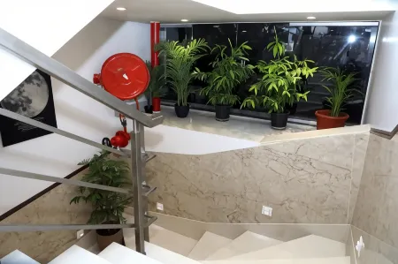 Hotel Success Executive Отели в г. Тхане